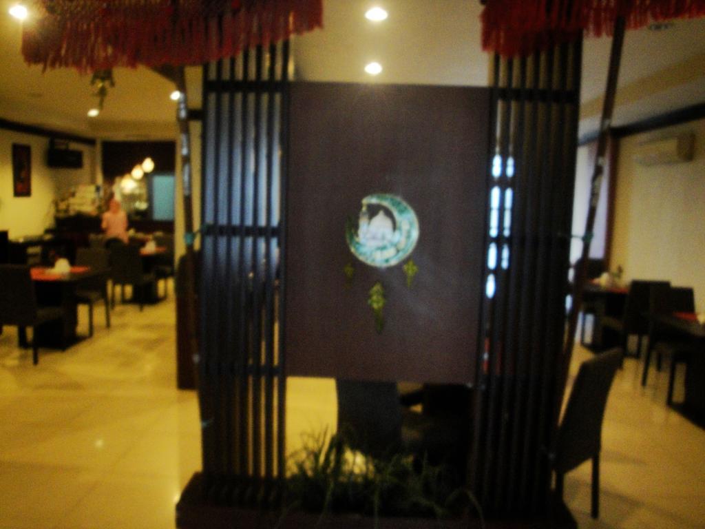 Imperial Hotel Kendari Exterior foto