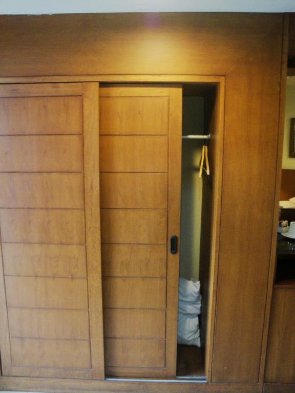 Imperial Hotel Kendari Quarto foto