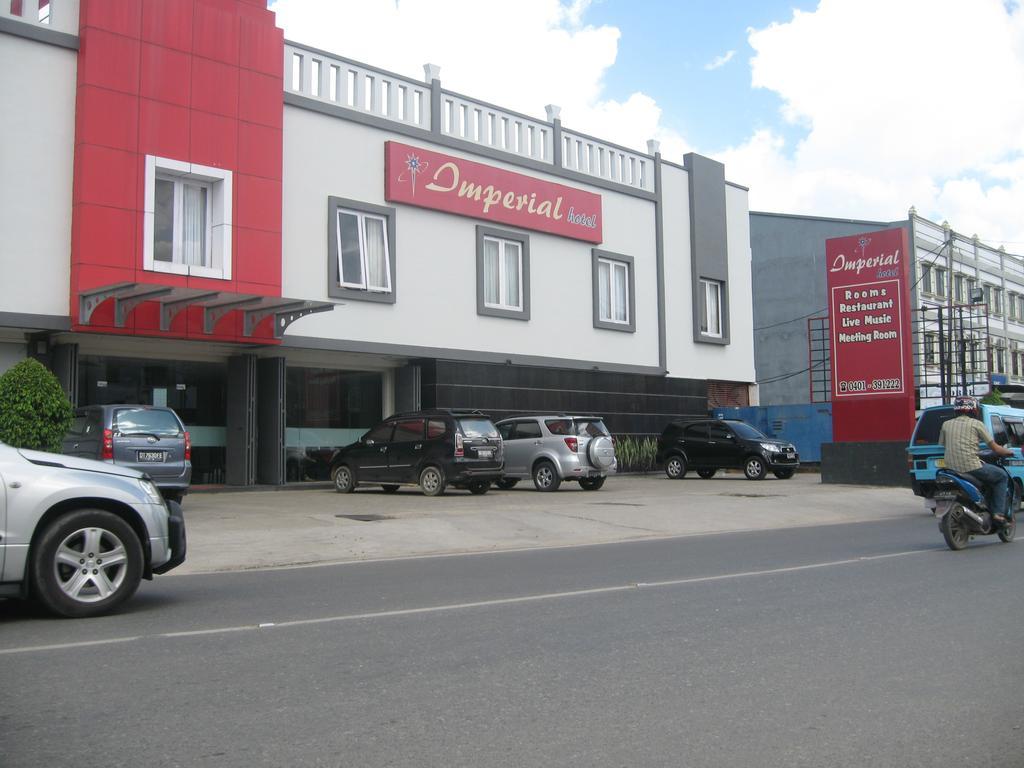 Imperial Hotel Kendari Exterior foto